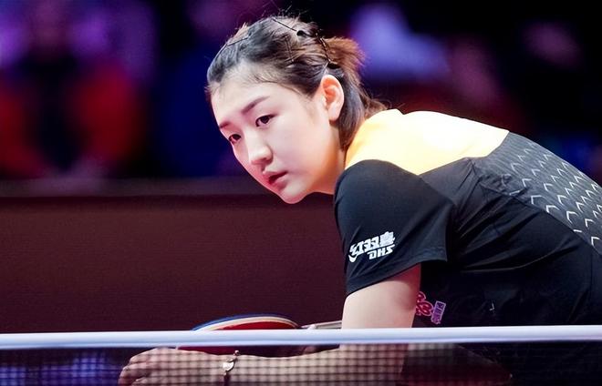 来自世界各 来自世界各