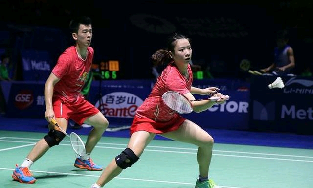 休斯顿青年 休斯顿青年