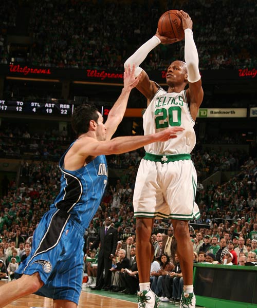 火箭展现出 火箭展现出