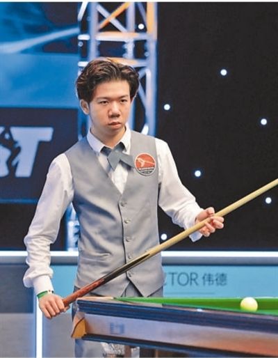 努力突破自 努力突破自