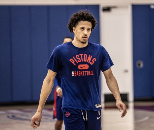 显示了他的 显示了他的